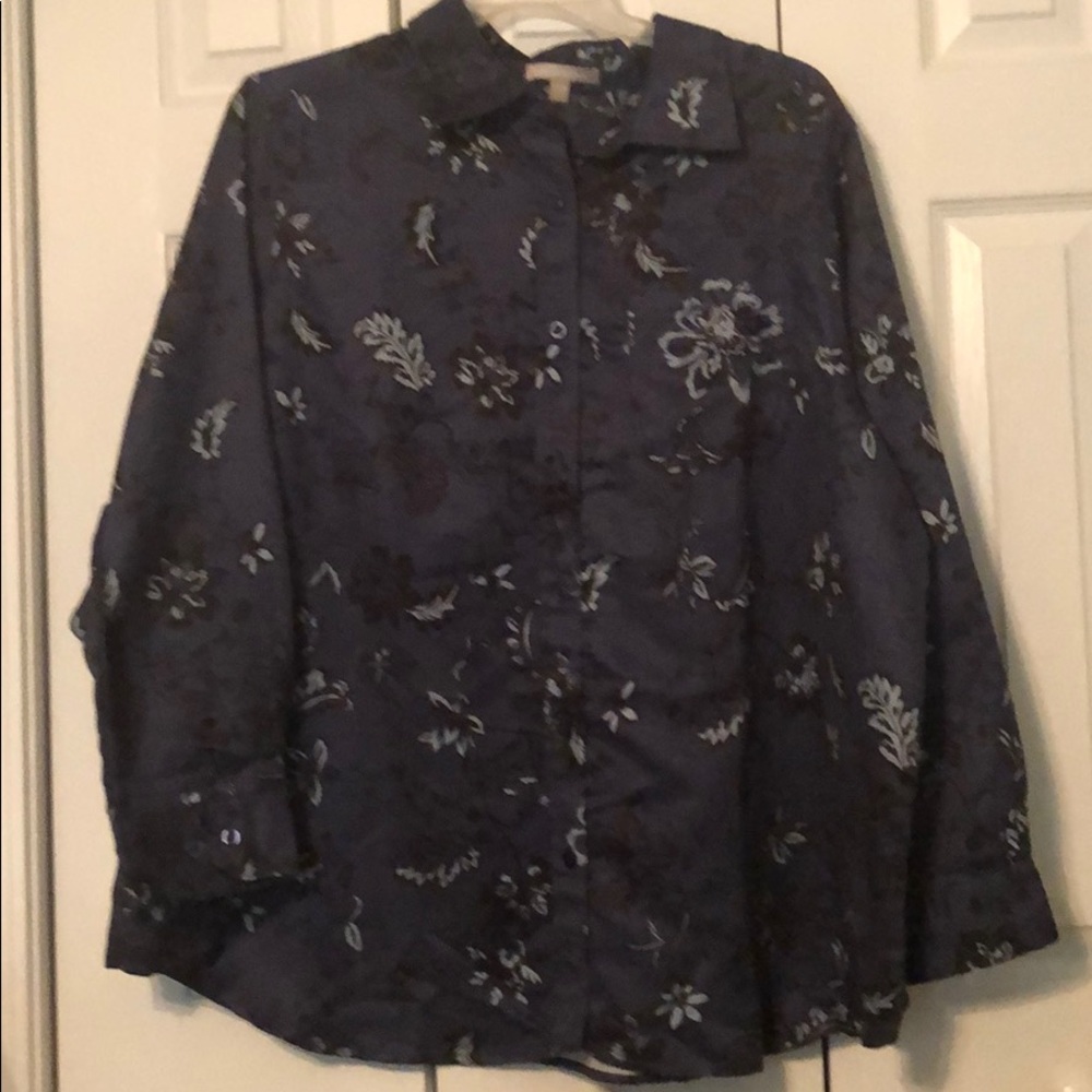 Long sleeve polyester button up shirt
